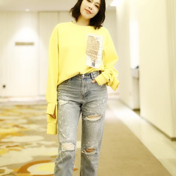 Devil Beauty Oversized Sweatshirt –  Patchwork “ID Card” Graphic, Streetwear - Picture 5 of 6